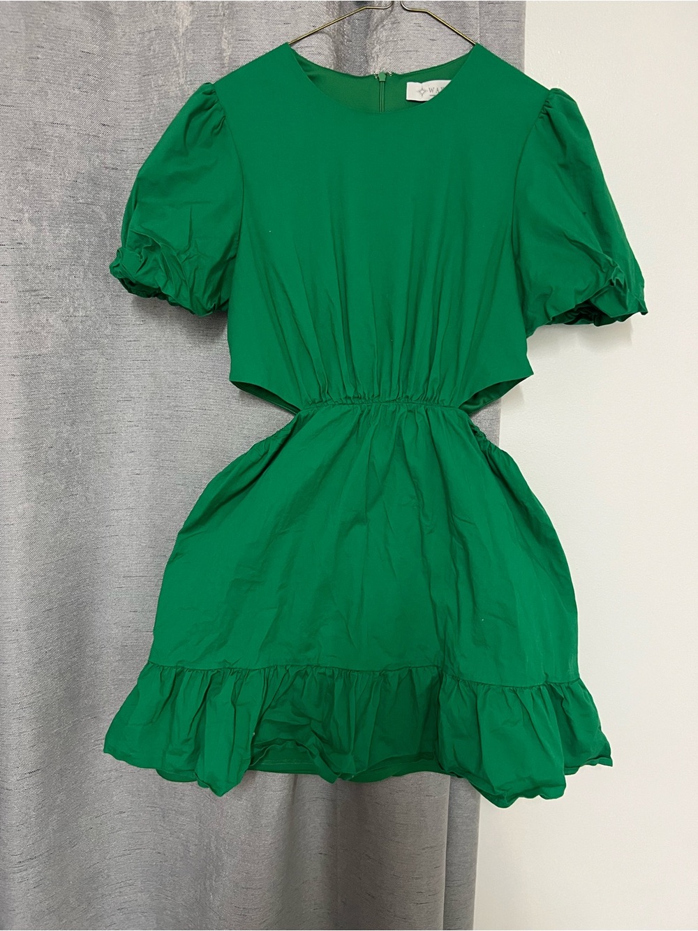 W A Y F Green Puff-Sleeve Ruffle Dress